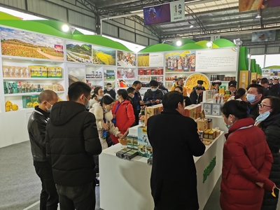 【瀘州】龍馬潭區(qū):線上線下齊發(fā)力 鄉(xiāng)賢助力中國(瀘州)第五屆農(nóng)產(chǎn)品交易博覽會(huì)